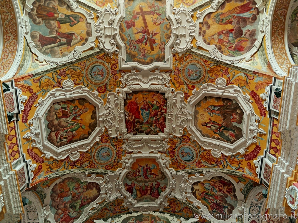 Veglio (Biella) - Affreschi sul soffitto della Chiesa parrocchiale di San Giovanni Battista